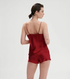 Dream Silk Night Short - Tango Red -SIMONE PERELE Sales 15B640 Dream Night Short TangoRed.04 f64ad408 8229 49cb a1c2 9add97ad7c17