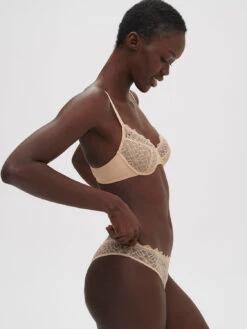 Escale Full Cup Bra - Vanilla -SIMONE PERELE Sales 1C1310 Escale Full Cup Bra Vanilla.05 214d373a 6604 4fea 8c71 0831865fdb39