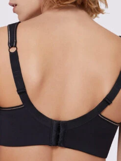 Harmony Underwired Sports Bra - Black -SIMONE PERELE Sales 1SA262 Harmony Bra Black.02 c477c336 3ac9 4c1b 8541 cc5a54eb59da