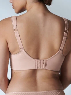 Harmony Underwired Sports Bra - Yogi Pink -SIMONE PERELE Sales 1SA262 Harmony Underwired Sport Bra YogiPink.04 eae56ae6 ddb0 45c9 a6d8 943664ea7196