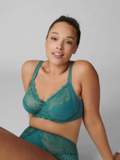 Caresse Full Cup Control Bra - Boreal Green 13 Caresse Full Cup Control Bra - Boreal Green -SIMONE PERELE Sales 1 12A320 651 1 26d15259 b265 4160 b235 50b719230da1