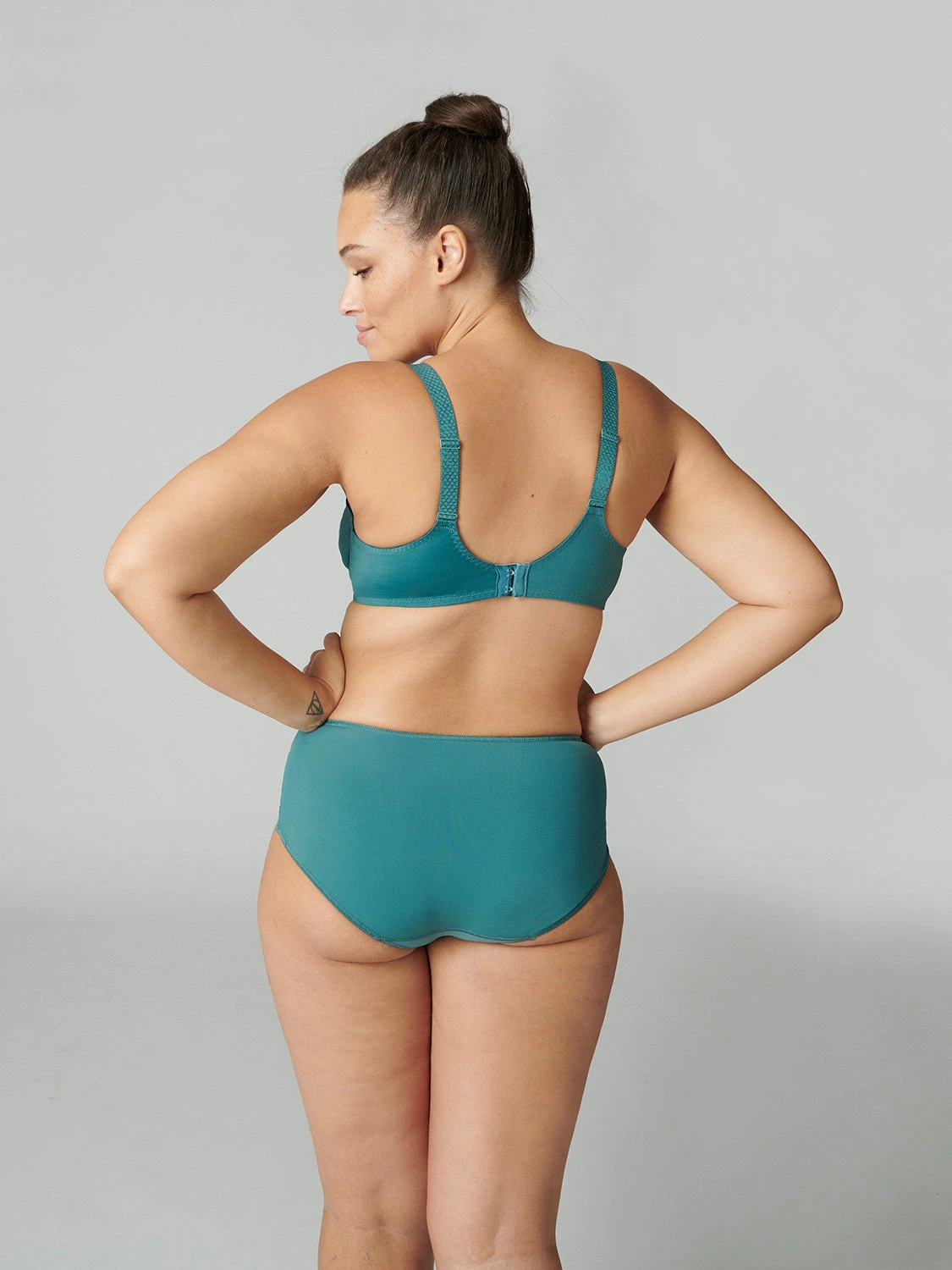 Caresse Full Cup Control Bra - Boreal Green 7 Caresse Full Cup Control Bra - Boreal Green - Image 5