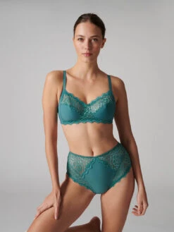 Caresse Culotte Brief - Boreal Green 15 Caresse Culotte Brief - Boreal Green -SIMONE PERELE Sales 1 12A770 651 1 421f80dd c16f 4bff b7f6 5eed60e917d4