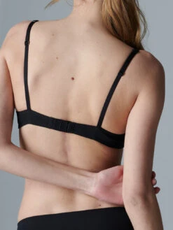 Wish Half Cup Bra - Black 10 Wish Half Cup Bra - Black -SIMONE PERELE Sales 1 12B330 015 5 dbd3a80f f0d6 40f4 9c0b 1ce48407f314