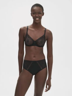 Comete Moulded Underwire Bra - Black -SIMONE PERELE Sales 1 12S324 015 3 efab72b3 a154 47e5 a447 0d75be31e015