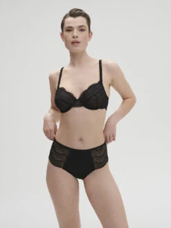 Karma Full Cup Bra - Black 11 Karma Full Cup Bra - Black -SIMONE PERELE Sales 1 12V310 015 3 d2d59d4d efc2 4638 a26d a0985a4024c3