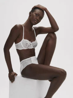 Karma Half Cup Bra - Natural -SIMONE PERELE Sales 1 12V330 030 5 2cffc26a f437 4980 8191 213ed5e280aa