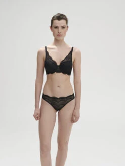 Karma 3D Contour Bra - Black 11 Karma 3D Contour Bra - Black -SIMONE PERELE Sales 1 12V343 015 3 9da8eea6 6518 491a b203 0982aa2c61c7