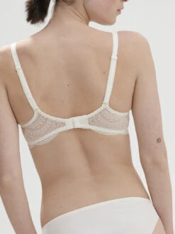 Karma 3D Contour Bra - Natural -SIMONE PERELE Sales 1 12V343 030 2 407ed69c ccd6 45b7 82e9 f7dd92bf9f43