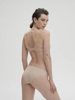 Karma Bikini Brief - Peau Rose 13 Karma Bikini Brief - Peau Rose -SIMONE PERELE Sales 1 12V720 739 5 3fe6ddcc 042e 467c 9e4a 23de9a9fe11d