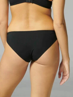 Reve Bikini Brief - Black 10 Reve Bikini Brief - Black -SIMONE PERELE Sales 1 12Z720 015 5 bd90c8ac 0863 4755 a4db b9ff954f55bd