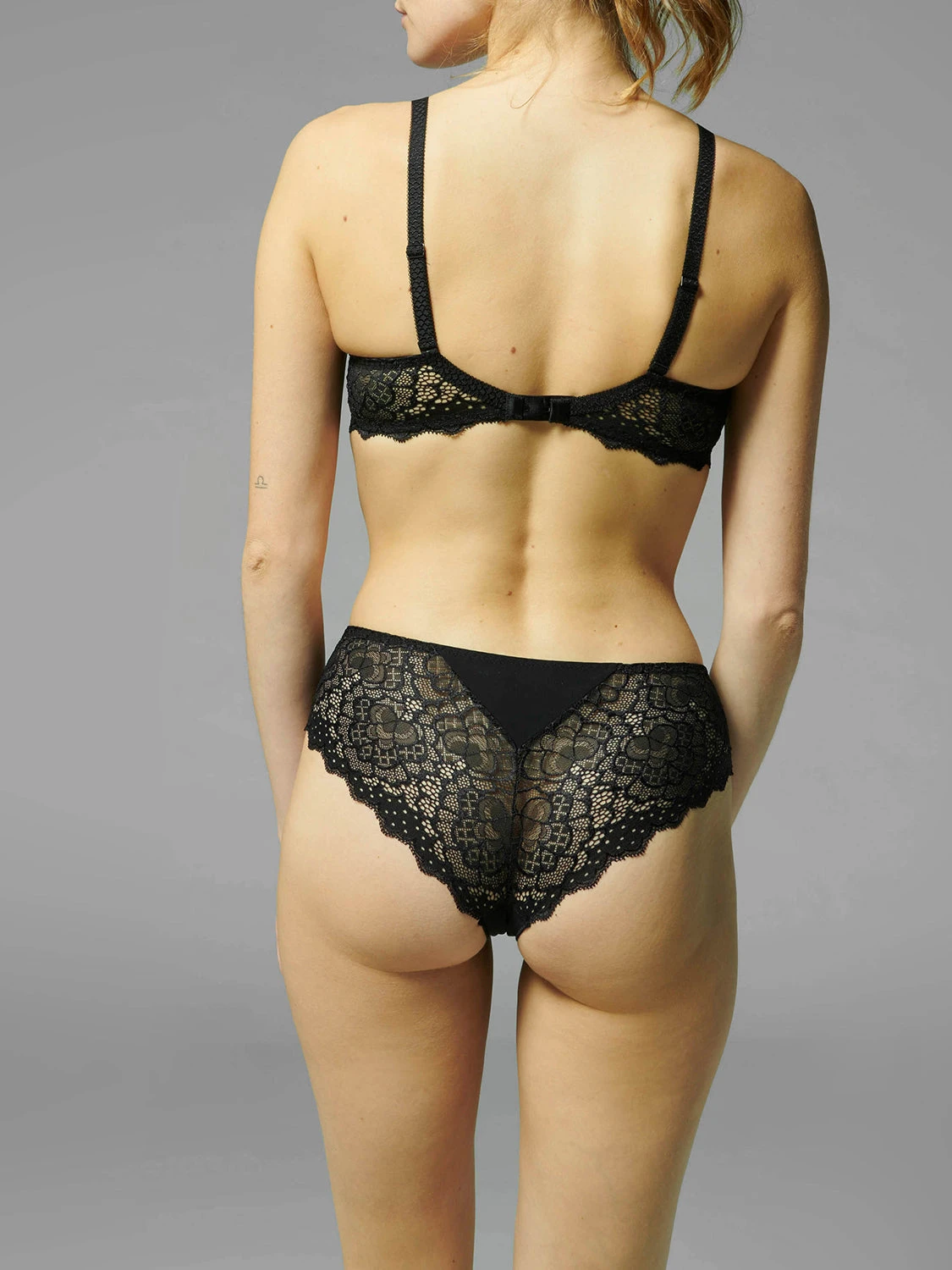 Caresse Shorty Brief - Black 8 Caresse Shorty Brief - Black - Image 6