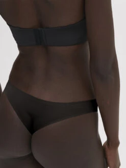 Essentiel Tanga - Black -SIMONE PERELE Sales 1 13V710 015 2 262875bb 512f 4f0a bd5f 2706f108834c
