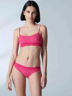 Eugenie Bikini Brief - Fuschia -SIMONE PERELE Sales 1 15Z720 316 2 ed6cb0e2 dbd1 4f58 90bd c2fe7da70931