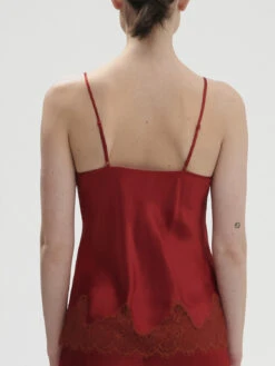 Nocturne Silk Camisole - Tango Red -SIMONE PERELE Sales 1 17F900 435 2 b1bea941 4b9c 4495 b5b6 d11d23f0a2d4
