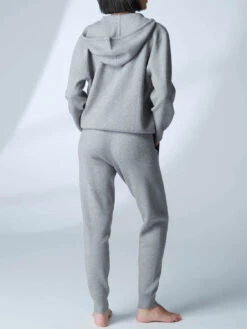 Paresse Zipped Jacket - Breezy Grey -SIMONE PERELE Sales 1 1A8964 842 4 2ea48ffc e073 452d afdb 8192b3687b6e