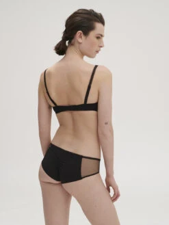 Amazone Full Cup Plunge Bra - Black -SIMONE PERELE Sales 1 1C2319 015 4 d4e10165 4cca 4fc8 a136 b4ef99ac2913