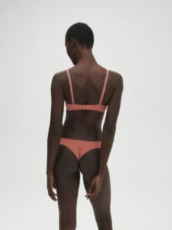 Amazone Tanga - Texas Pink -SIMONE PERELE Sales 1 1C2710 457 4 2af1a5c8 8ebb 4194 a034 67cee7cffc13