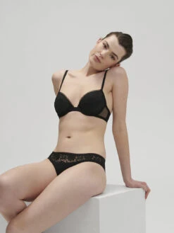 Amazone Bikini Brief - Black 14 Amazone Bikini Brief - Black -SIMONE PERELE Sales 1 1C2720 015 5 59eef4cd 1b52 46eb a703 ecb8f2f877f1