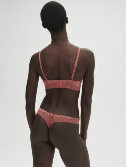 Heloise Thong - Texas Pink -SIMONE PERELE Sales 1 1C6700 457 4 bcea91b6 005e 4314 8806 369f8477cf3a