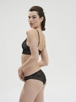 Heloise Bikini Brief - Black -SIMONE PERELE Sales 1 1C6720 015 5 e75fd651 1cf5 4b16 8847 93039491f5f4